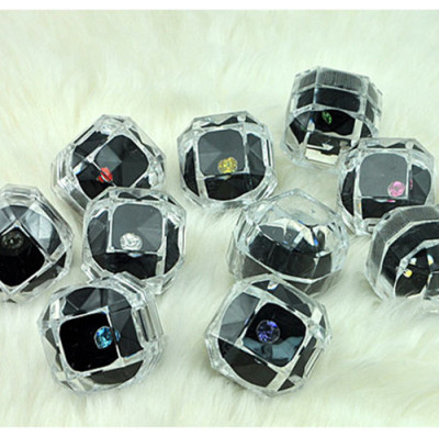 Други Бижута за телефони Бижу 3.5mm жак черен кристал
